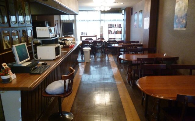 Econo-Inn Kyoto