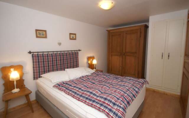 An apartment in a 17th century wine grower?s house.