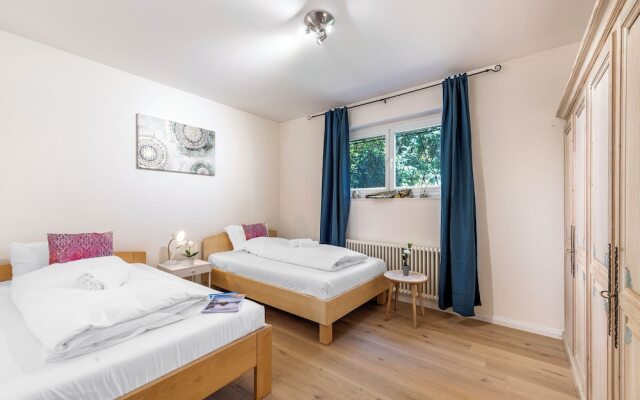 Peace Over the Lake Room 1