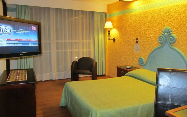 Hotel Colonial