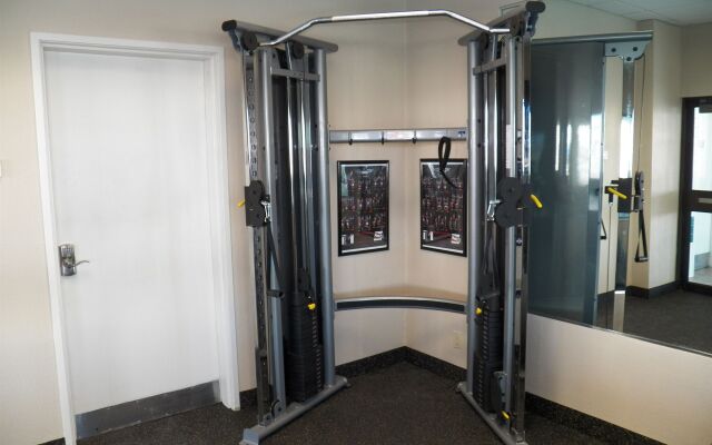 Best Western Plus Cottontree Inn