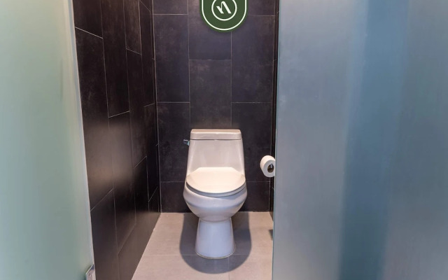 Nick Price Residences A 206