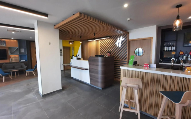 Holiday Inn Calais by IHG