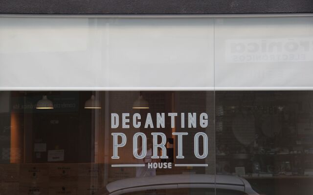 Decanting Porto House