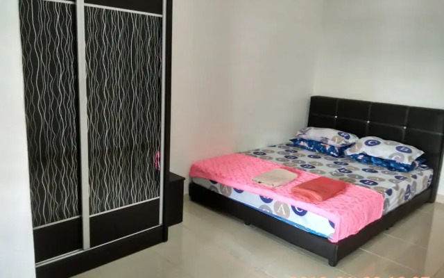 Alya Homestay
