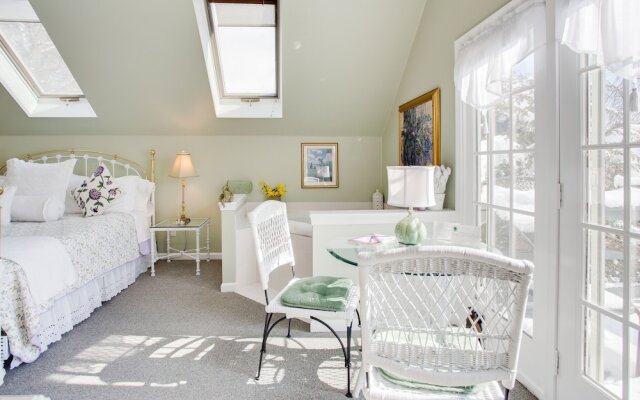 The Inn At Twin Linden