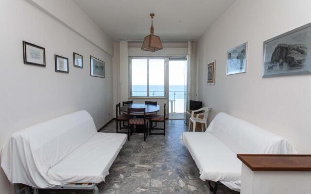 M62 - Marcelli, attico fronte mare