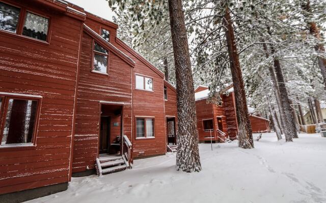 Winterset 12 Centrally Located, Cozy, Washer Dryer by RedAwning