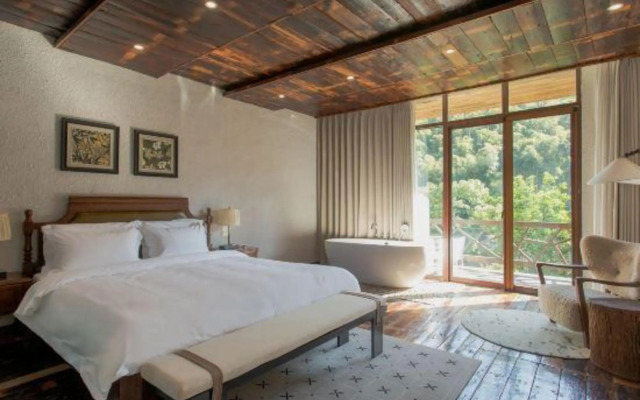 MoGan Mountainside Resort