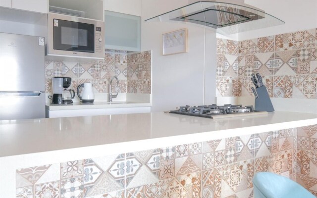 Modern 1 BR Barranco Apartment High Floor