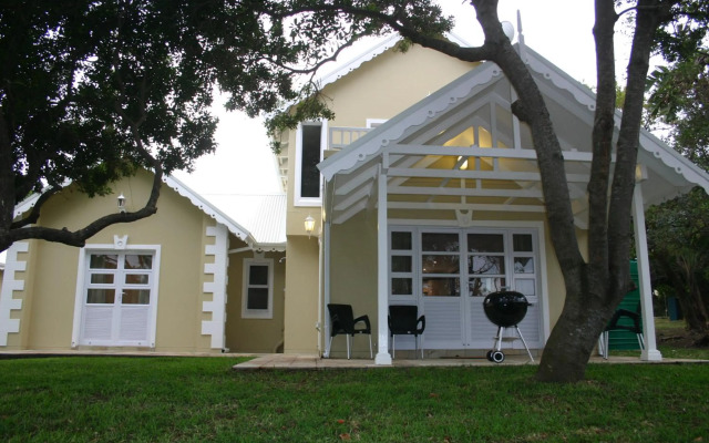 Barbados 13, Caribbean Estate