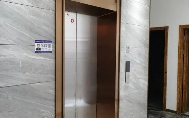 Yueyi Zhixuan Hotel (Huaihua South Railway Station, Wanda)