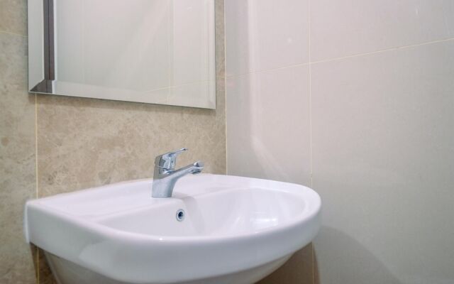 Homey and Stylish Studio Room at Transpark Cibubur Apartment