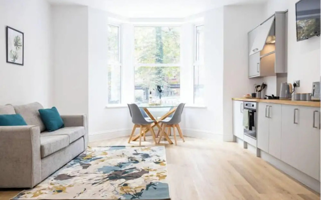 Flat 1 15 Longley Road