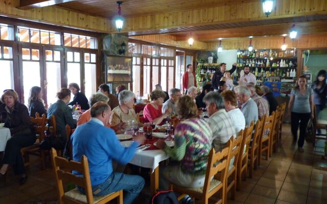 Mountain Rose Garden Hotel