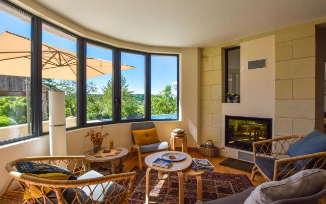 Gorgeous Mansion in Thizay With Private Swimming Pool!