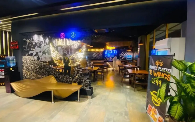 Holidazzle Serviced Appartment