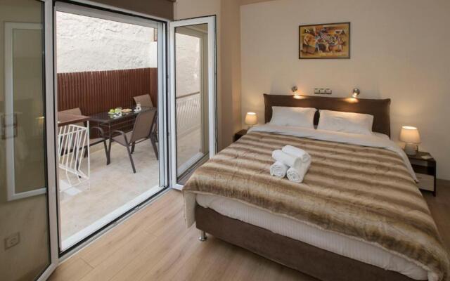 Spacious & Convenient Place near Acropolis Museum by GHH