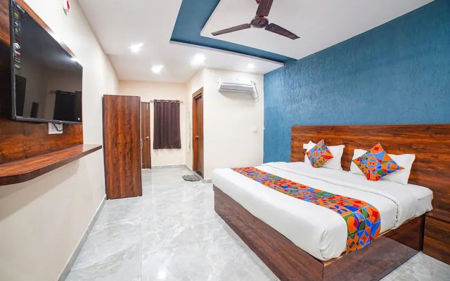 Fabhotel Dream Inn