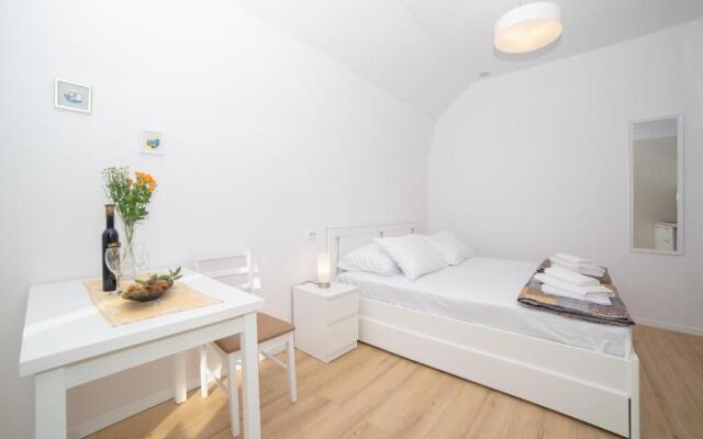 Studio apartment JELI