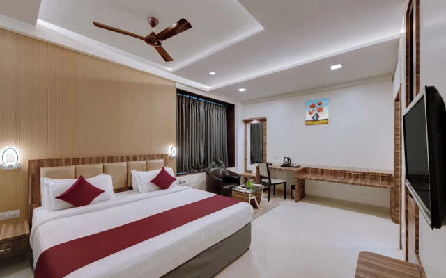Click Hotel Sagar Plaza Chakan, Pune