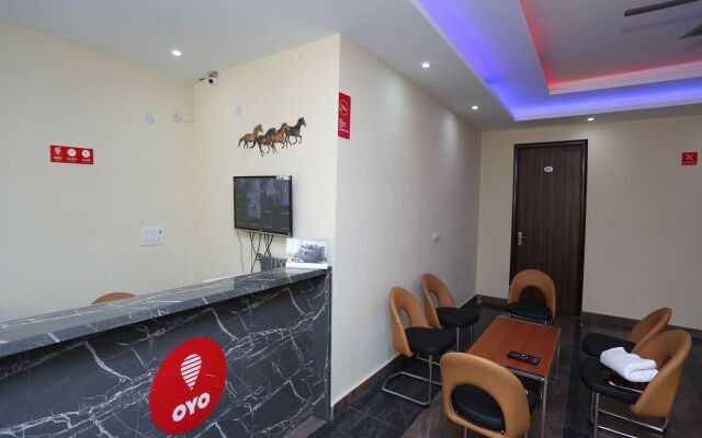 OYO Flagship 12081 Palm Garden Suites