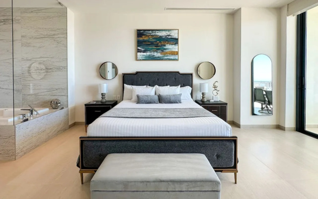 Sandy Beach 2BR Beachfront Getaway