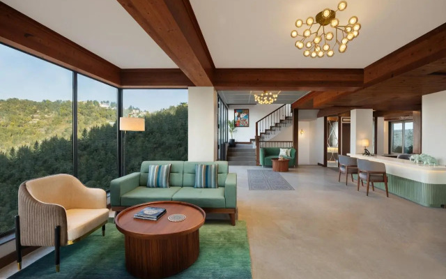 jüSTa Hollow Oak, Mussoorie