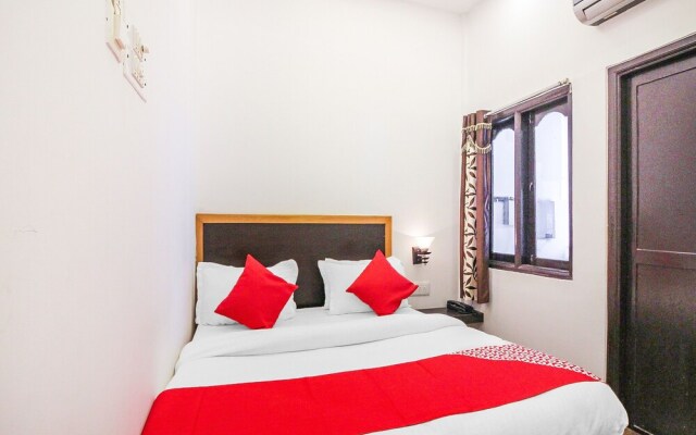 OYO 15840 Hotel Nandini