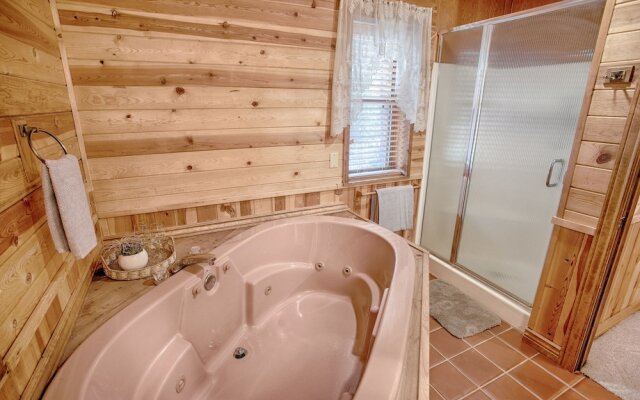 Pinetop Forty Niner 2 Bedroom Cabin