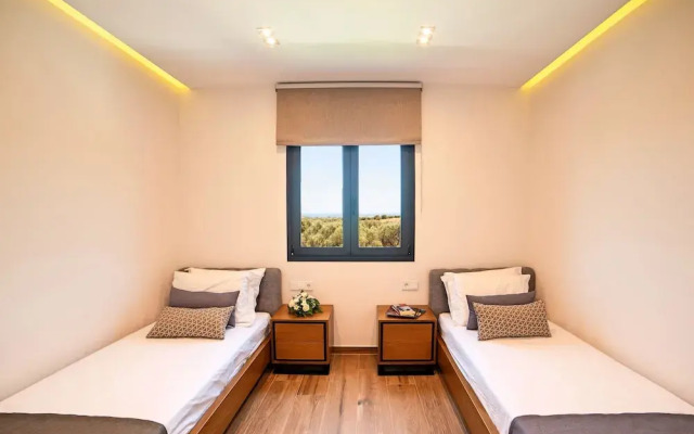 Perla Villas with Heated Pool