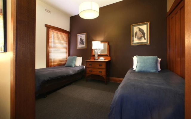 Kermandie Waterfront Hotel – Guest Rooms – Port Huon