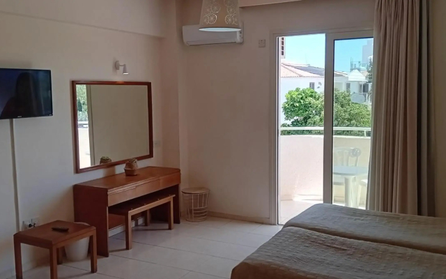 Mandalena Hotel Apts