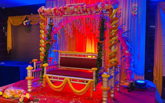 Banana Tree Hotel & Banquets