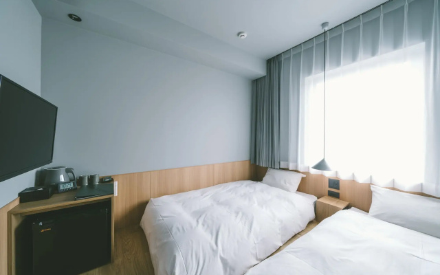 Landabout Tokyo