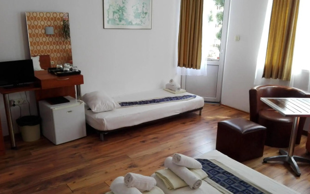 Scotty's Boutique Hotel