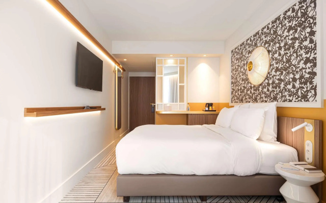 Hotel Yac Paris Clichy, A Member Of Radisson Individuals