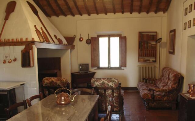 Casalunga Beautiful Farmhouse With Swimming Pool and Garden-casalunga