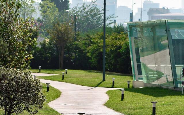 Burgu Arjaan by Rotana Hotel