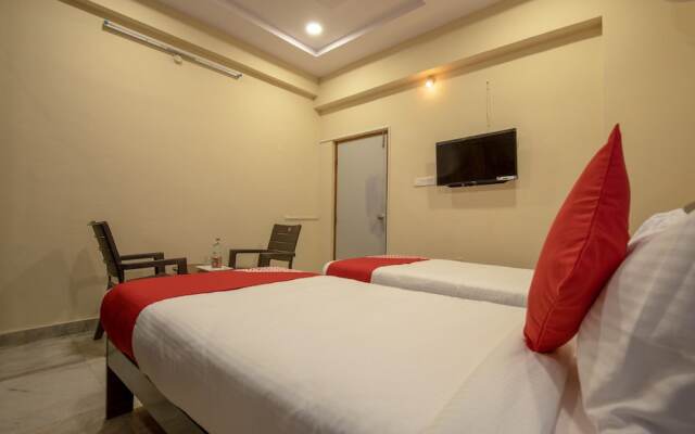 OYO 13550 Hotel Pushpa Grand