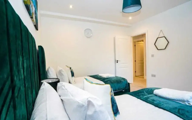 4-Bed 3-Bath Haven Perfect for 8 Guests