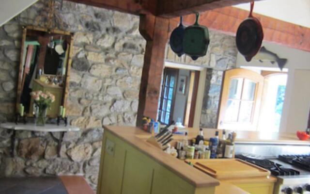 North Salem Country House