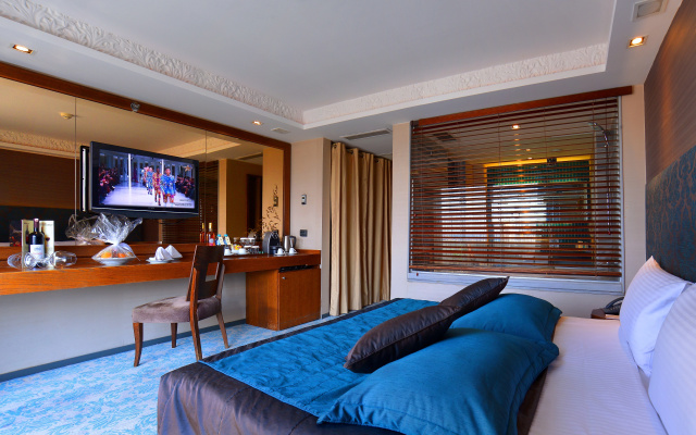 Pera Tulip Hotel & SPA - Image 6