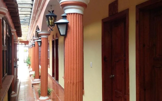 Hotel Arcos del Carmen