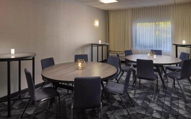 Courtyard by Marriott Atlanta Alpharetta