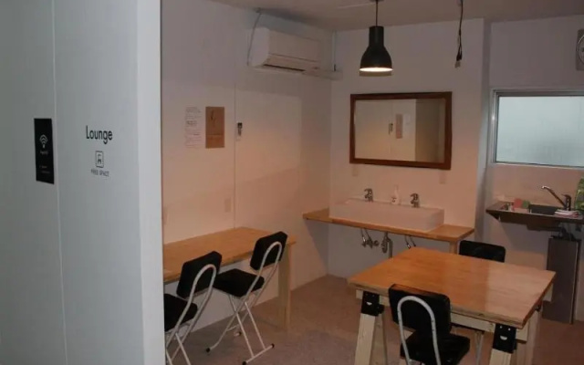 Guesthouse Bambina – Guest Rooms – Kagoshima