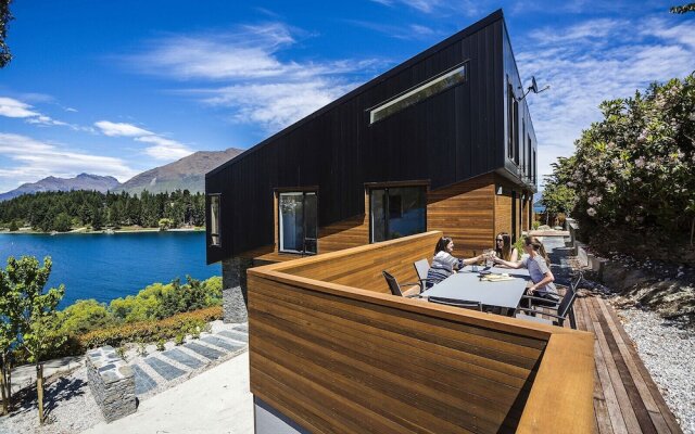 Lakehouse Joela