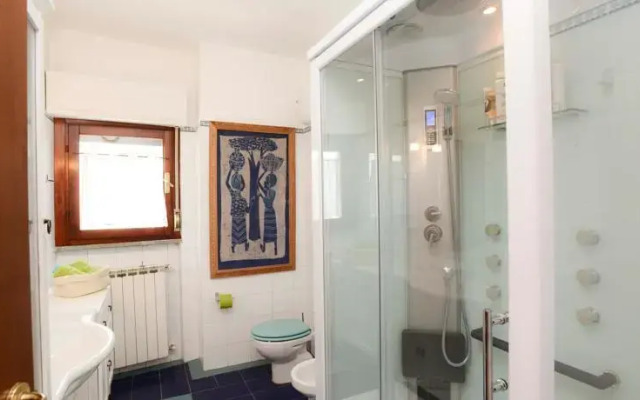 Panoramic Quite Suite by Metro