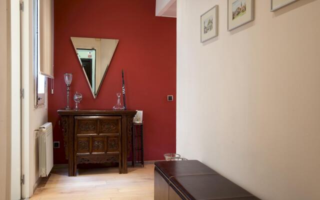 DONNA · Donna's Residence · Low-priced, Super Reviewed Apartment