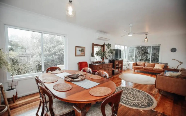 Craypot Cottage – Guest Rooms – Port Campbell
